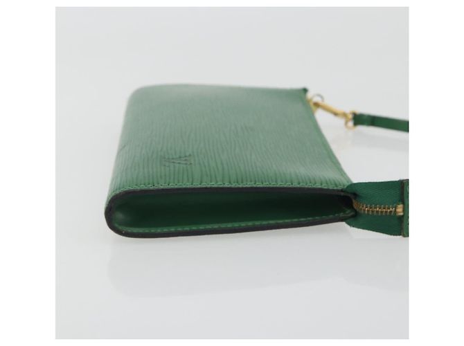 LOUIS VUITTON Epi Pochette Accessoires Accessory Pouch Green M52984 Auth BA14192 Verde - vista 3