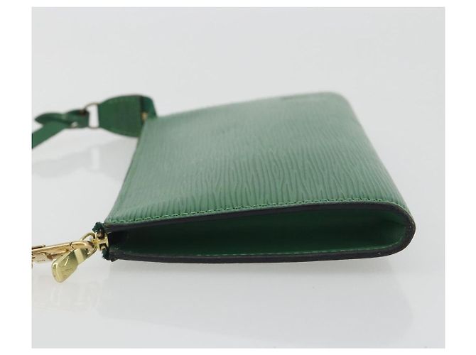 LOUIS VUITTON Epi Pochette Accessoires Accessory Pouch Green M52984 Auth BA14192 Verde - vista 4