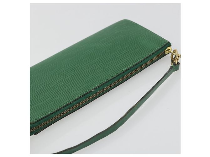 LOUIS VUITTON Epi Pochette Accessoires Accessory Pouch Green M52984 Auth BA14192 Verde - vista 6