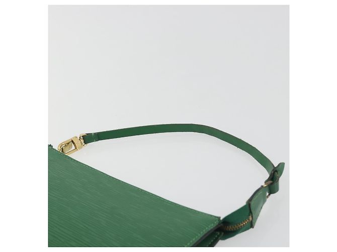 LOUIS VUITTON Epi Pochette Accessoires Accessory Pouch Green M52984 Auth BA14192 Verde - vista 8