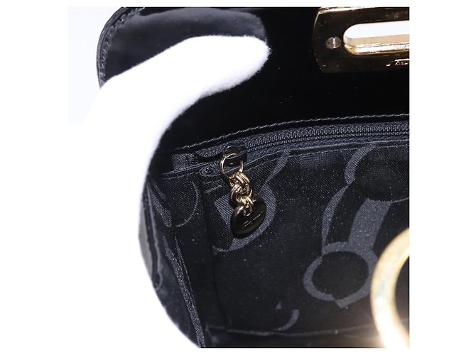 Borsa a tracolla Salvatore Ferragamo Gancini Chain Patent Black Gold Auth ka5550A - vista 19