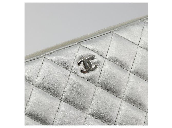 Cartera larga CHANEL Matelasse de piel de cordero Silver CC Auth 193392A Plata - vista 17