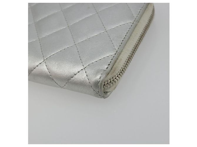 Cartera larga CHANEL Matelasse de piel de cordero Silver CC Auth 193392A Plata - vista 7