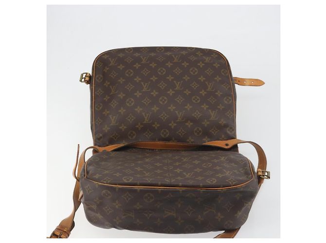 LOUIS VUITTON Monogram Saumur 35 Shoulder Bag M42254 LV Auth 189628 Monogramma - vista 20