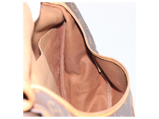 LOUIS VUITTON Monogram Saumur 35 Shoulder Bag M42254 LV Auth 189628 Monogramma - vista 26