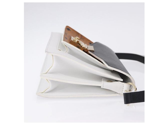 Borsa a tracolla MCM Vicetos in pelle marrone e oro Auth ka5518A - vista 3