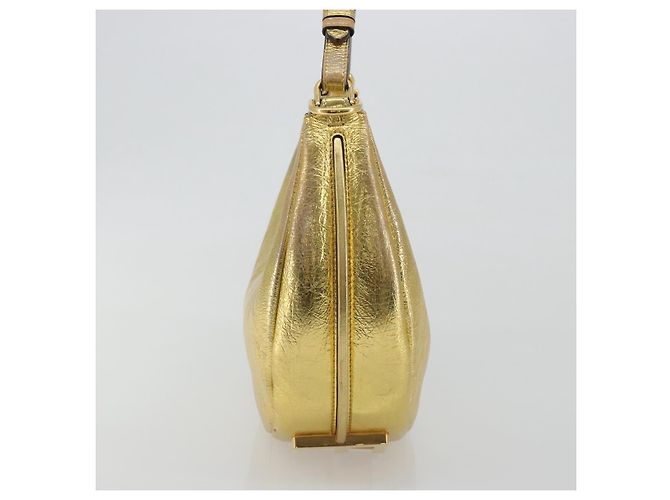 Borsa a tracolla FENDI in pelle oro Auth 194668SAV D'oro - vista 3
