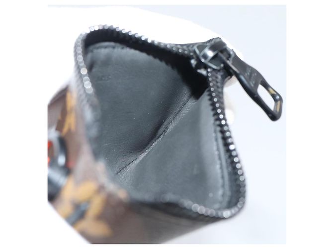 LOUIS VUITTON Solar Powered Ray Pochette Cles Monedero M44487 LV Auth 193762A Monograma - vista 17