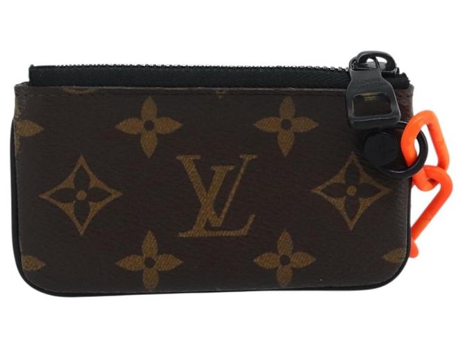 LOUIS VUITTON Solar Powered Ray Pochette Cles Monedero M44487 LV Auth 193762A Monograma - vista 2