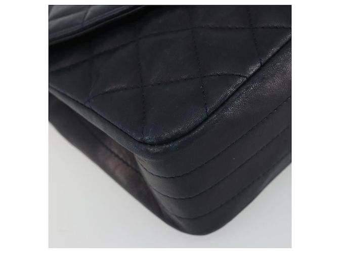 Borsa a tracolla CHANEL Matelasse con catena in pelle d'agnello Navy Gold CC Auth 194761 D'oro Blu navy - vista 14