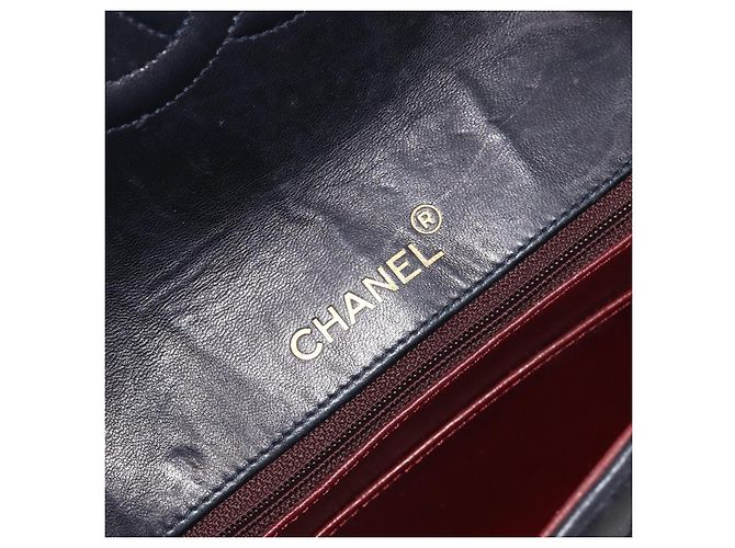 Borsa a tracolla CHANEL Matelasse con catena in pelle d'agnello Navy Gold CC Auth 194761 D'oro Blu navy - vista 19