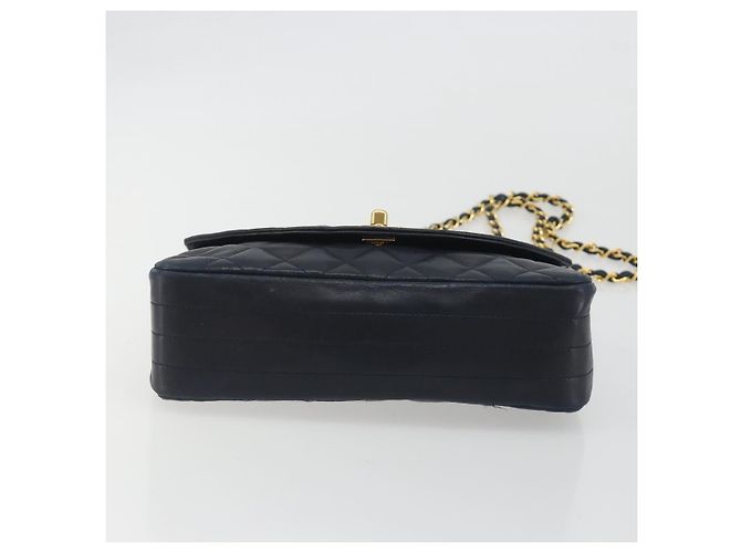 Borsa a tracolla CHANEL Matelasse con catena in pelle d'agnello Navy Gold CC Auth 194761 D'oro Blu navy - vista 5
