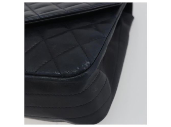 Borsa a tracolla CHANEL Matelasse con catena in pelle d'agnello Navy Gold CC Auth 194761 D'oro Blu navy - vista 9