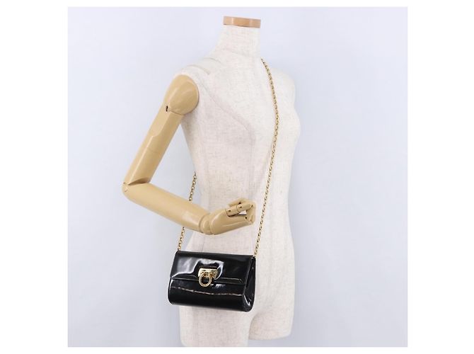 Borsa a tracolla Salvatore Ferragamo Gancini Chain Patent Black Gold Auth ka5498 Nero - vista 22