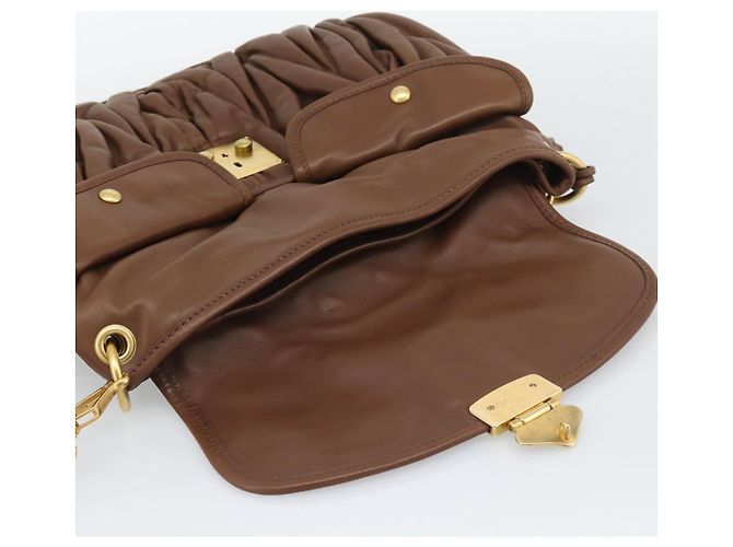 Borsa a tracolla Miu Miu Matelassé con catena in pelle 2way Marrone Oro Auth 194745V D'oro - vista 22