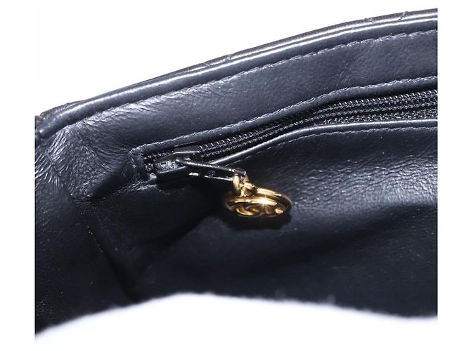 Borsa CHANEL Matelasse Double Face in pelle d'agnello nera e oro CC Auth 194872SAM Nero D'oro - vista 27