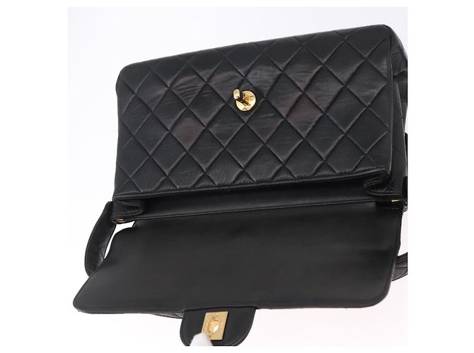 Borsa CHANEL Matelasse Double Face in pelle d'agnello nera e oro CC Auth 194872SAM Nero D'oro - vista 29