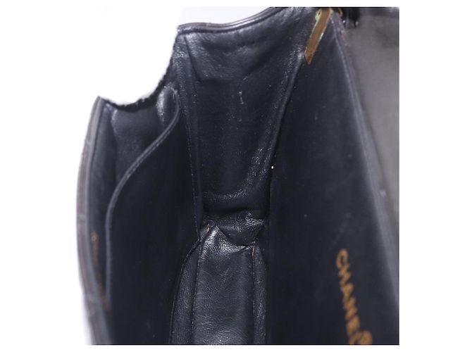 Borsa CHANEL Matelasse Double Face in pelle d'agnello nera e oro CC Auth 194872SAM Nero D'oro - vista 35