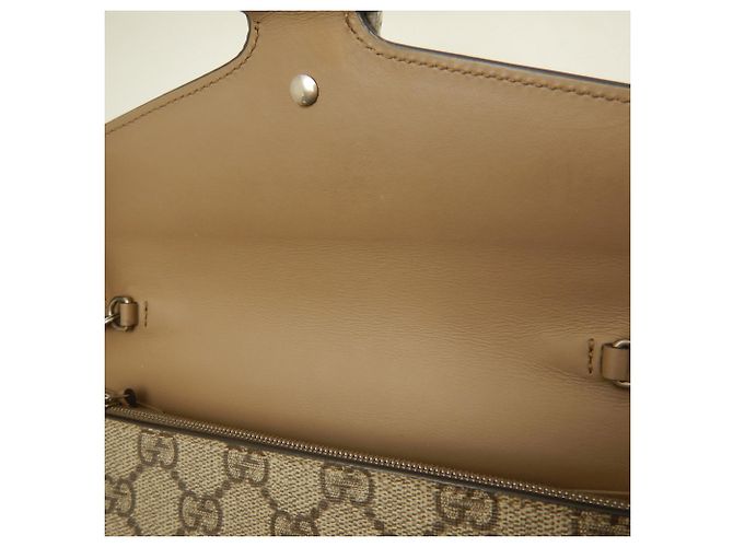 Portafoglio a catena GUCCI Dionysus - Borsa a tracolla Beige GG Supreme - vista 15