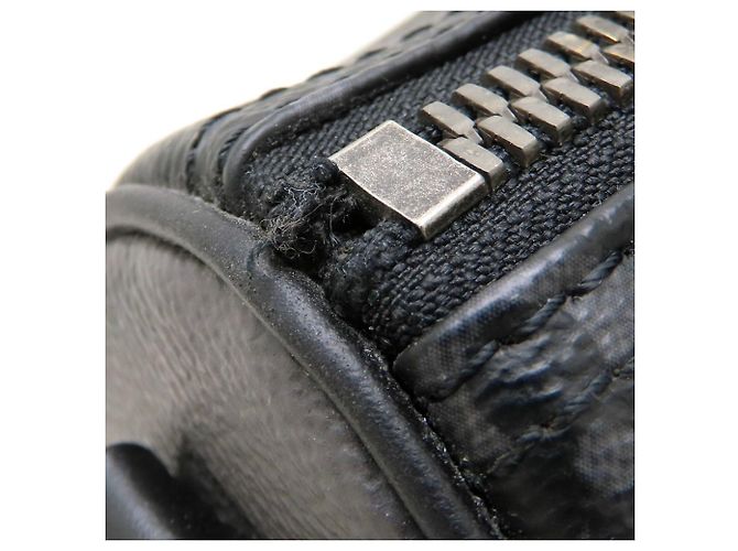 Louis Vuitton Monogram Eclipse Keepall Bandoulière 25 Nero - vue 10