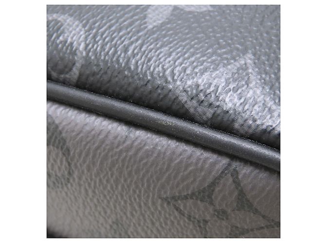 Louis Vuitton Monogram Eclipse Keepall Bandoulière 25 Nero - vue 14