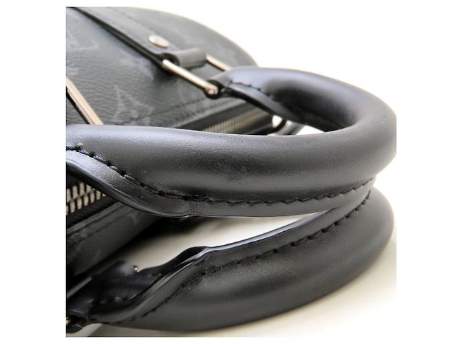 Louis Vuitton Monogram Eclipse Keepall Bandoulière 25 Nero - vue 21