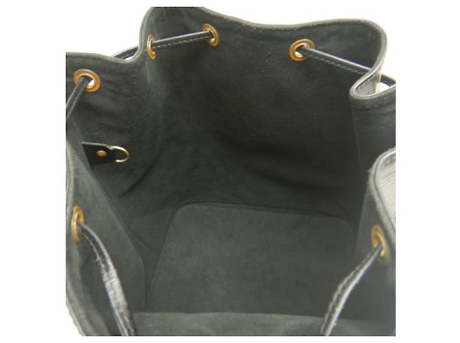 Noe Borsa a tracolla Louis Vuitton Epi Petit Noé Nero - vista 4