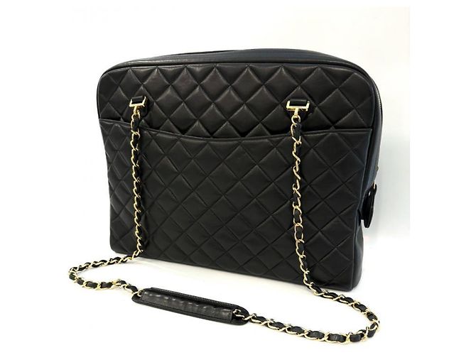 Borsa a tracolla Chanel Matelassé con catena Nero - vista 2