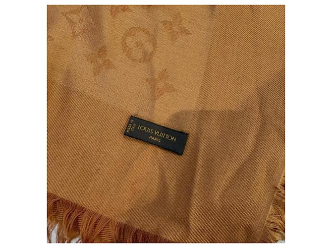 Louis Vuitton Large Monogram Schal Beige - Ansicht 9