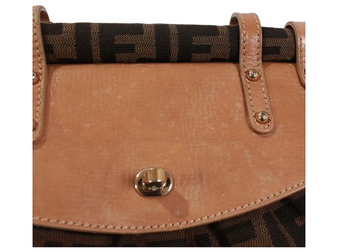 Bolso FENDI Turnlock Borsamagic Zucca Castaño Beige - vista 11
