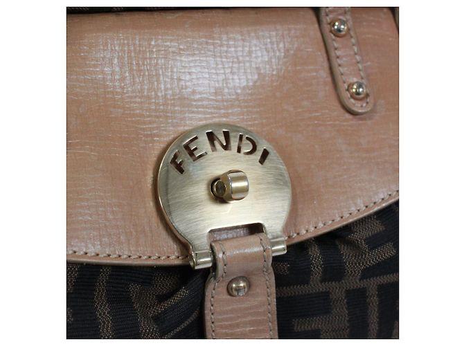 Bolso FENDI Turnlock Borsamagic Zucca Castaño Beige - vista 12