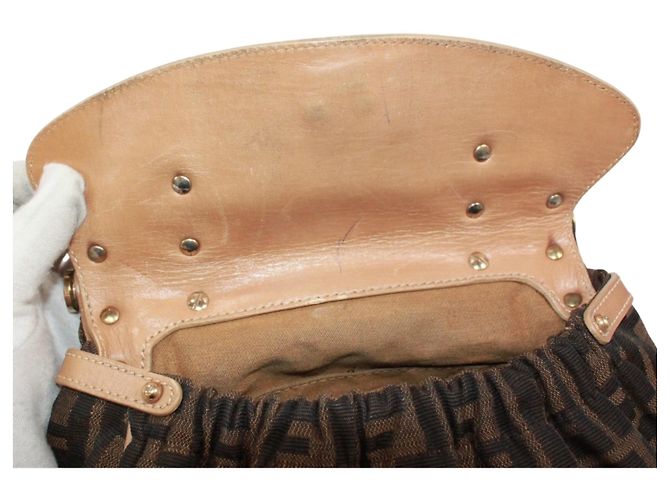 Bolso FENDI Turnlock Borsamagic Zucca Castaño Beige - vista 7
