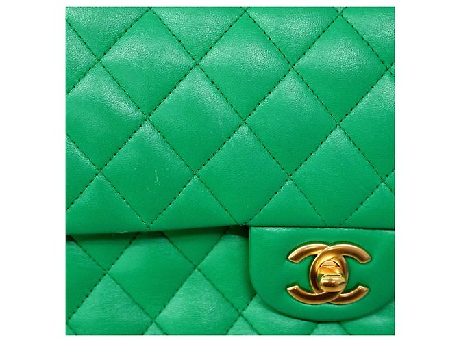Borsa a tracolla Chanel Matelassé Verde - vista 7
