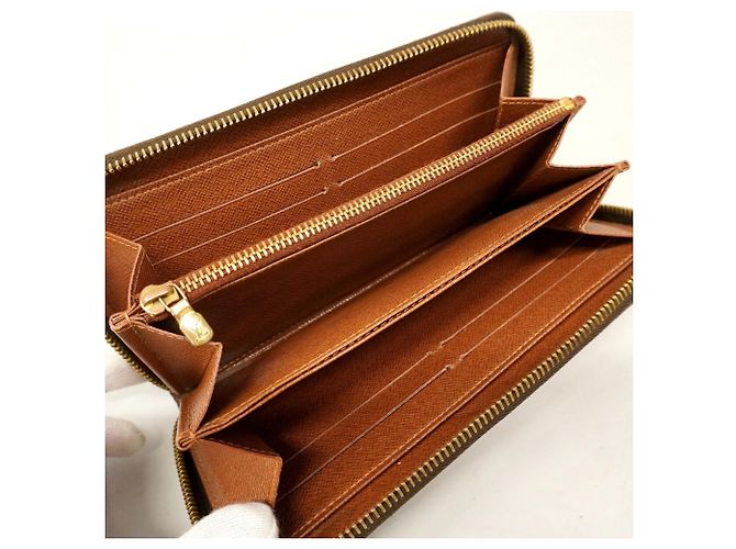 Louis Vuitton Monogram Zippy Wallet M60017 Brown - view 4