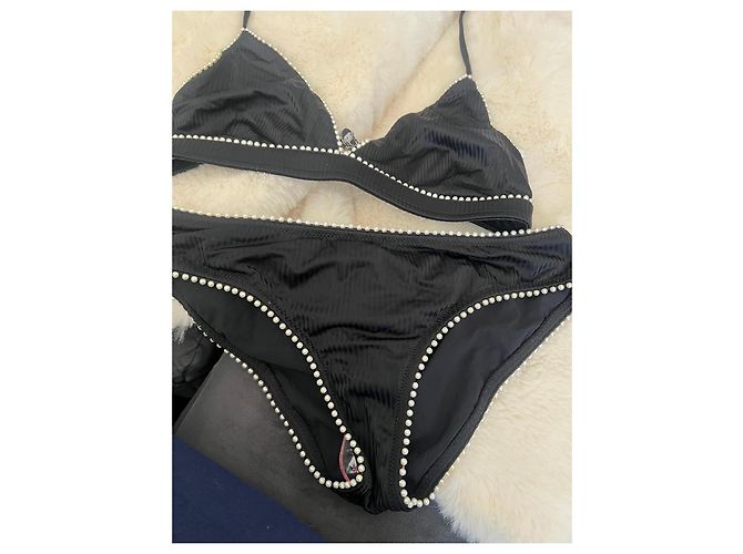 Timeless Schwarzes Bikini-Set mit Perlenbesatz Chanel Unterteil 36 Oberteil 44 - Ansicht 6