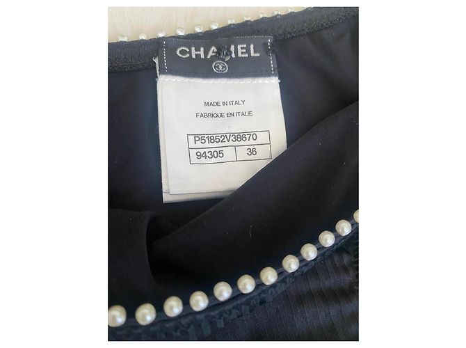 Timeless Schwarzes Bikini-Set mit Perlenbesatz Chanel Unterteil 36 Oberteil 44 - Ansicht 7