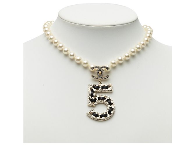 Collana Chanel Coco Mark No. 5 B23P Nero D'oro - vista 7