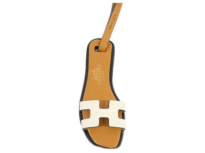Hermès Hermes Oran Nano Accessory Bag Charm Marrone - vista 2
