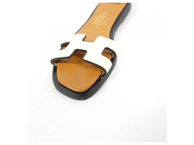 Hermès Hermes Oran Nano Accessory Bag Charm Marrone - vista 5