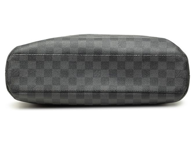 Borsa a tracolla Louis Vuitton Damier Graphite Mick MM Nero - vista 3