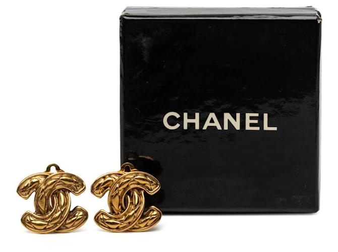 Orecchini a clip Chanel Coco Mark Matelassé D'oro - vista 4