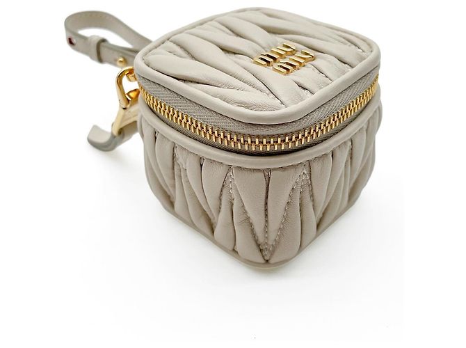 Portachiavi Miu Miu Matelassé Beige D'oro - vista 3