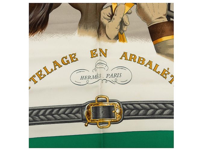 Hermès Attelage en Arbalete Seidentuch Weiß 90 - Ansicht 3
