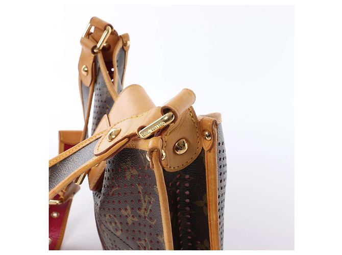 Borsa a tracolla Louis Vuitton Musette Monogtam Perfo in Brown x Pink M95172 Rosa - vista 6