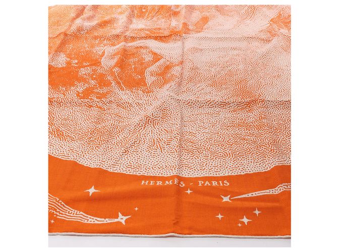 Hermès Carré 140 "CLAIR DE LUNE" Kaschmir x Seidentuch in Orange - Ansicht 8