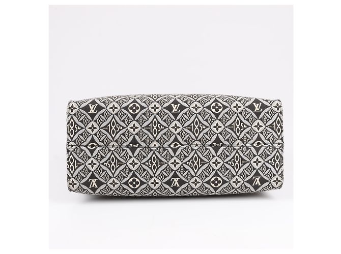 Borsa Louis Vuitton Since 1854 OnTheGo GM in Black x White M57207 Nero - vista 8