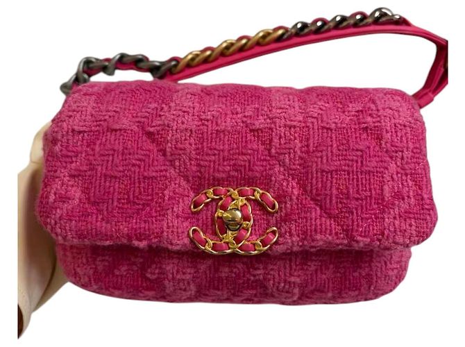 Chanel 19 Borsa a patta Chanel in tweed rosa - vista 19