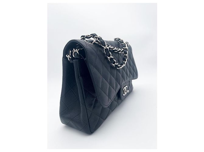 Timeless Bolso Chanel medium flap clásico en piel caviar negra Negro - vista 5
