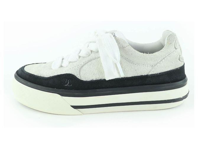 Baskets en cuir daim Chanel COCO Mark Noir Blanc - vue 4