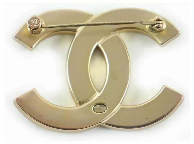 Broche Chanel COCO Mark Dorado - vista 3